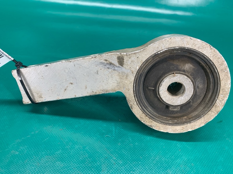 Сайлентблок передний правый ACURA MDX (YD2) 06-13 YD2 51390-STX-A03 Б/У