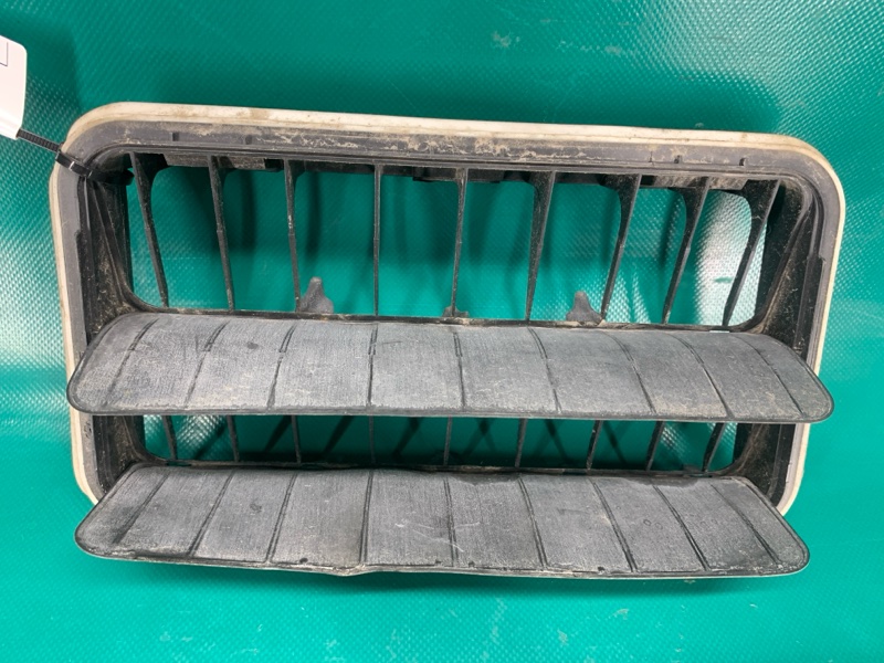 Клапан вентиляции салона правый SEDONA 14-18 16 YP 3.3 G6DM