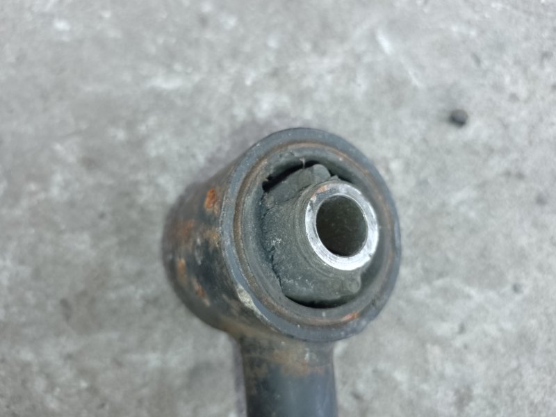 Рычаг задней подвески продольный AVALON 05-12 2005 3.5 2GR-FE