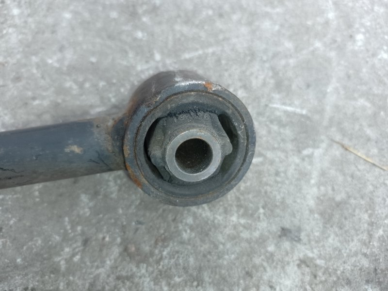 Рычаг задней подвески продольный AVALON 05-12 2005 3.5 2GR-FE