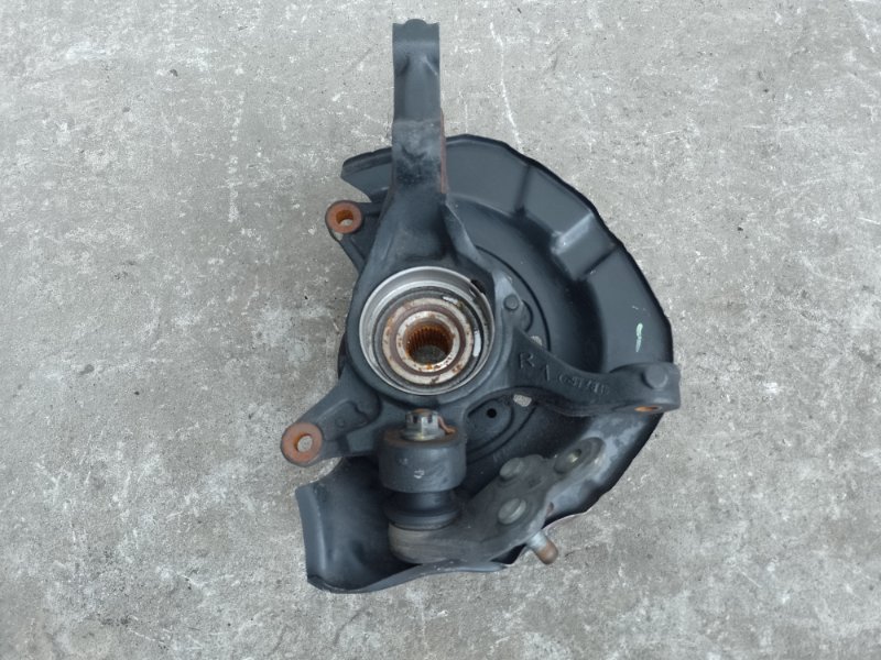 Кулак поворотный передний правый TOYOTA AVALON 05-12 2005 3.5 2GR-FE 43211-AA010 Б/У