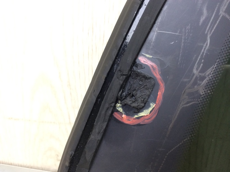 Стекло в кузов заднее левое ATLAS 17 -