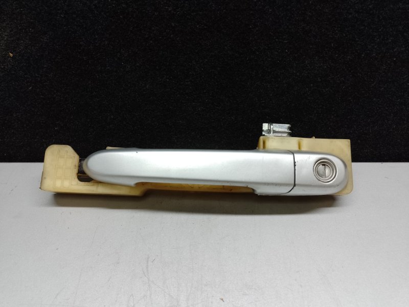 Запчасть ручка двери наружная передняя левая HYUNDAI ACCENT MC 06-10 2009 1.6 G4ED 82650-1E050 Б/У Ручка двери наружная передняя левая HYUNDAI ACCENT MC 06-10 2009 1.6 G4ED 82650-1E050 Б/У