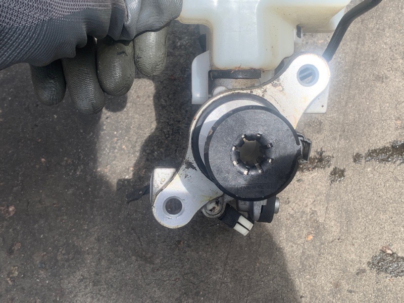 Главный тормозной цилиндр JETTA USA 18- 2020 DJXA 1.4