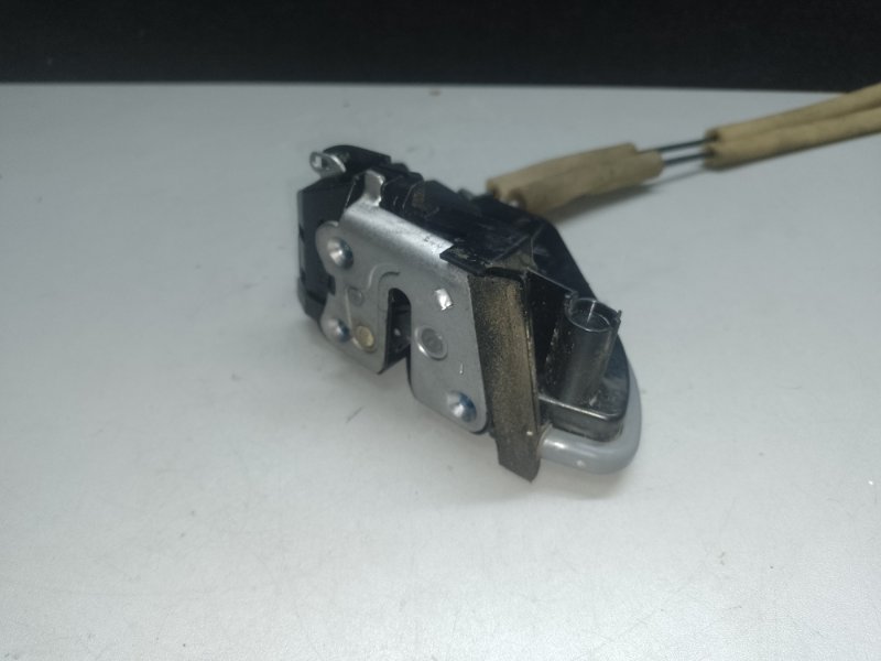 Замок двери задний левый NISSAN X-TRAIL/ROGUE T32 13-20 2015 2.5 QR25DE 82501-4BA0A Б/У