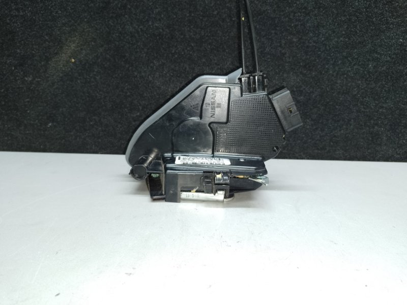 Замок двери передний правый SENTRA B17 12-21 2018 1.8 MRA8DE
