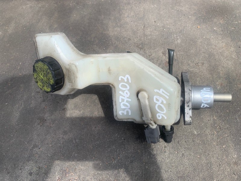 Главный тормозной цилиндр MAZDA 3 BL 09-13 2009 2.5 L (L5-VE) BPYS-43-40ZA Б/У