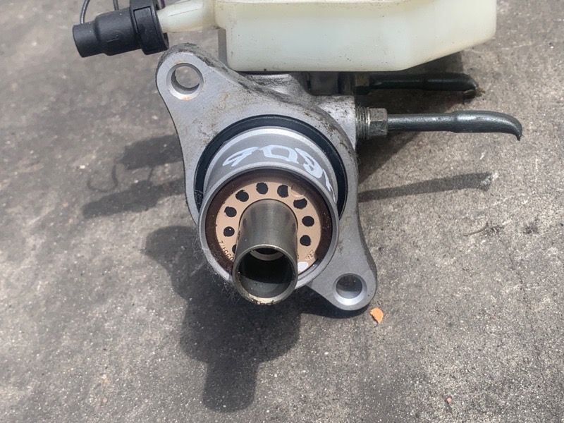 Главный тормозной цилиндр MAZDA 3 BL 09-13 2.5 L (L5-VE)