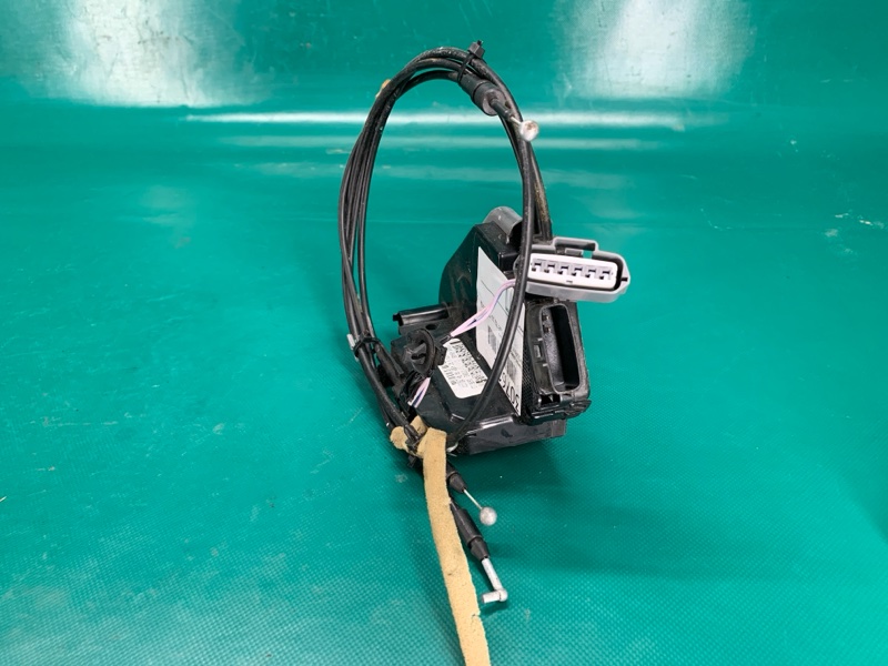 Замок двери задний правый X-TRAIL/ROGUE T32 13-20 T32 2.5 QR25DE