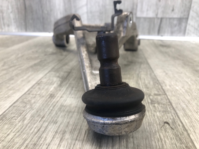 Рычаг задней подвески поперечный верхний левый NISSAN PATHFINDER R52 12-21 R52 3.5 VQ35DE