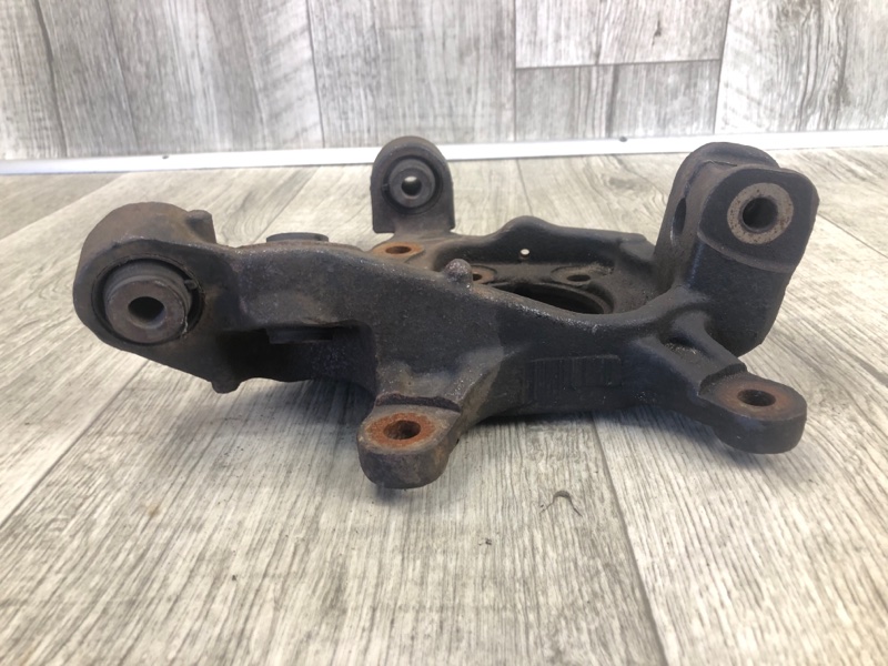 Цапфа задняя левая PATHFINDER R52 12-21 2015 R52 3.5 VQ35DE