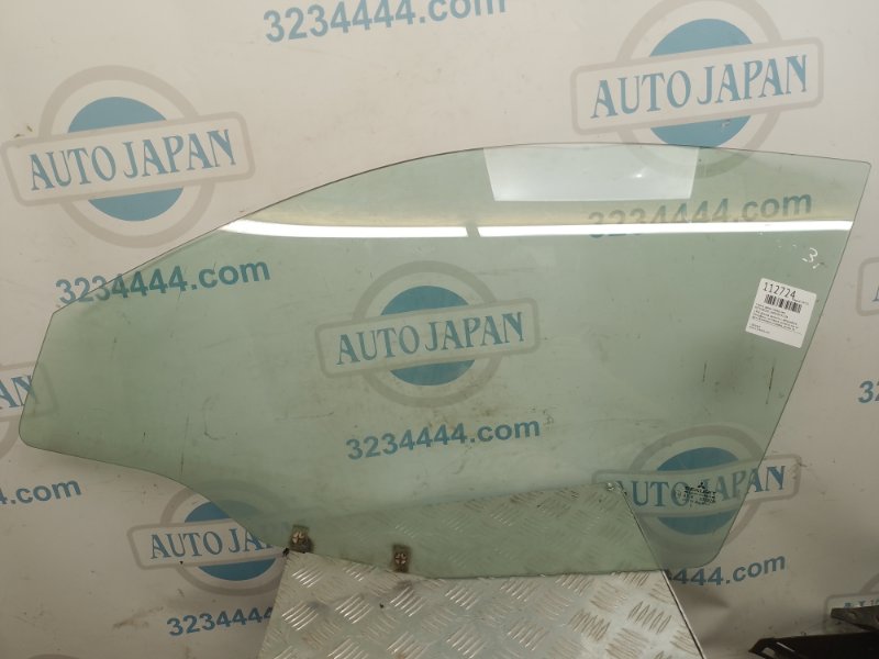 Запчасть стекло двери переднее левое MITSUBISHI CARISMA 95-04 MR720212 Б/У Стекло двери переднее левое MITSUBISHI CARISMA 95-04 MR720212 Б/У