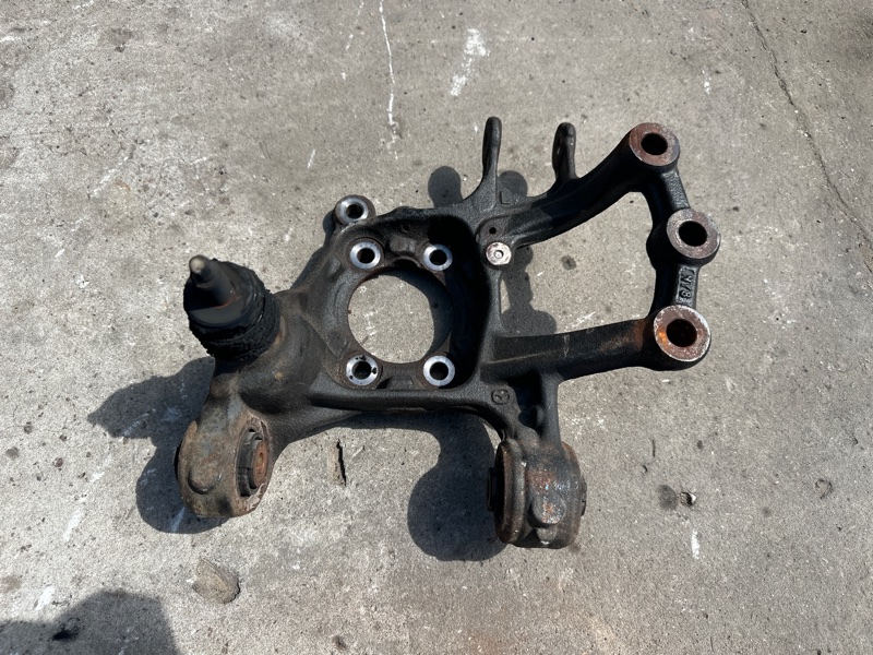 Цапфа левая MAZDA CX-5 (KF) 16-21 2.5 PY-VPS