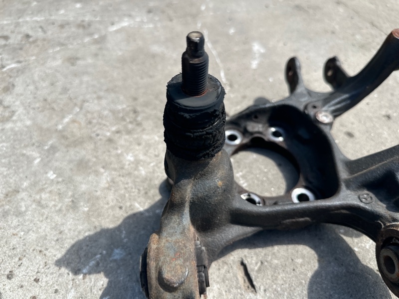 Цапфа левая CX-5 (KF) 16-21 2018 2.5 PY-VPS