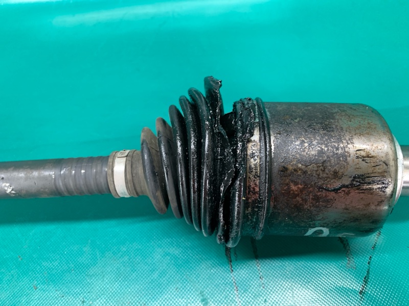 Привод передний левый FUSION 14- 2015 Седан C15HDTX