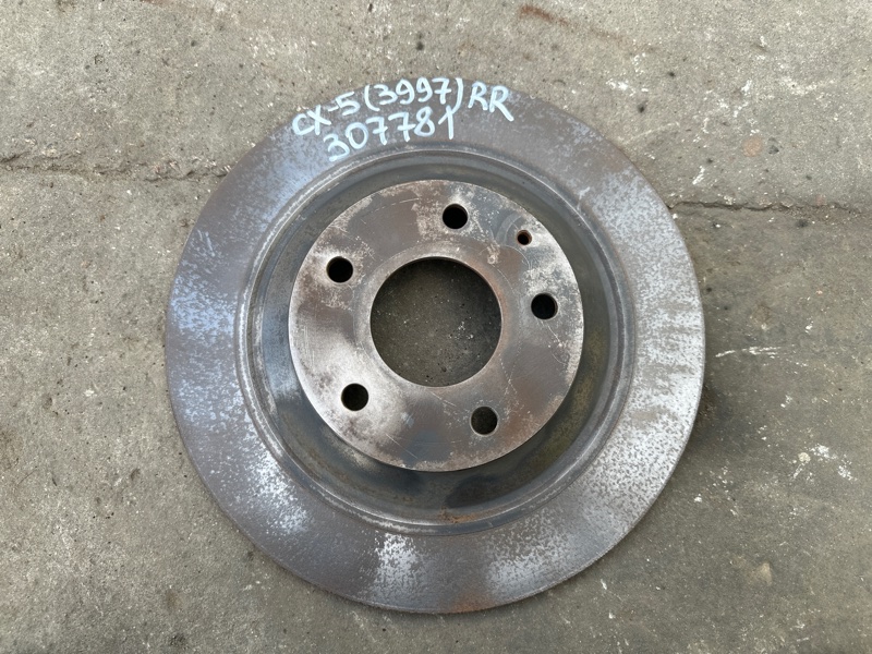 Запчасть тормозной диск задний MAZDA CX-5 (KF) 16-21 2018 2.5 PY-VPS K011-26-251B Б/У Тормозной диск задний MAZDA CX-5 (KF) 16-21 2018 2.5 PY-VPS K011-26-251B Б/У