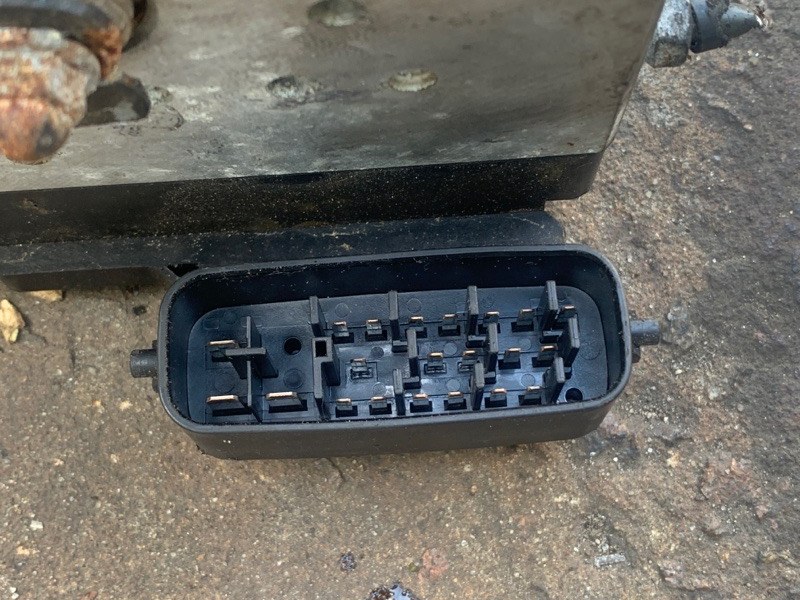 Блок ABS LS430 00-06 2002 4.3 3UZFE