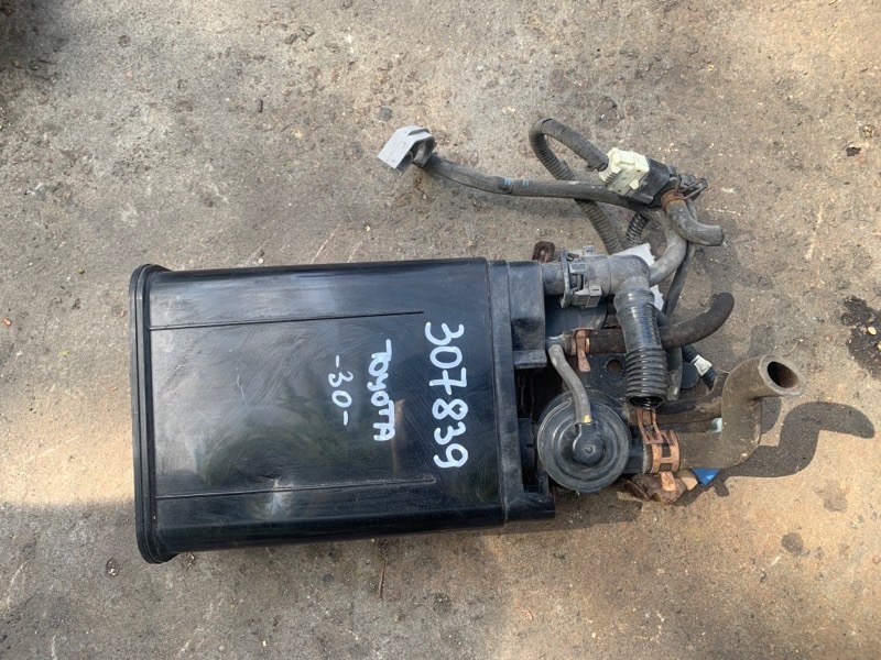 Абсорбер топливный TOYOTA CAMRY 30 02-06 2003 30 2.4 2AZFE 77740-06111 Б/У