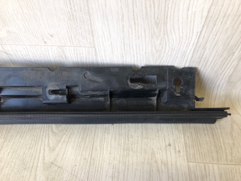 Накладка порога наружная правая CX-7 06-12 2008 2.3 L3