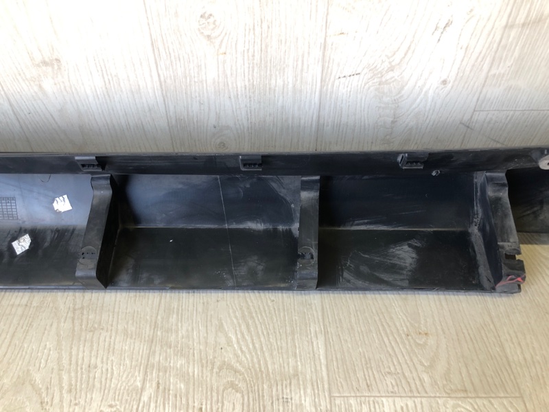 Накладка порога наружная левая COMPASS 17-21 2017 2.4 ED6 Накладка порога наружная левая COMPASS 17-21 2017 2.4 ED6