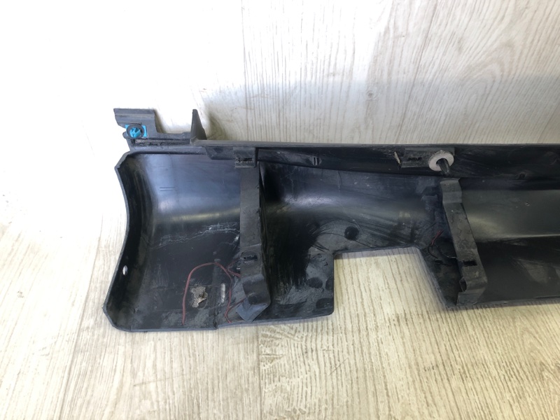 Накладка порога наружная правая COMPASS 17-21 2017 2.4 ED6 Накладка порога наружная правая COMPASS 17-21 2017 2.4 ED6