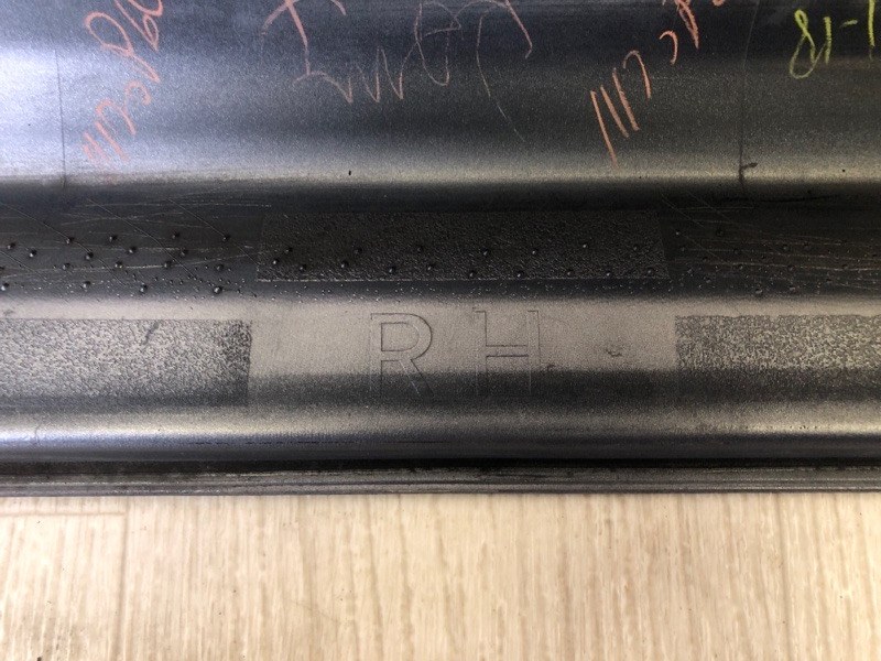 Накладка порога наружная правая OUTBACK 03-09 BP 2005 2.5 EJ253