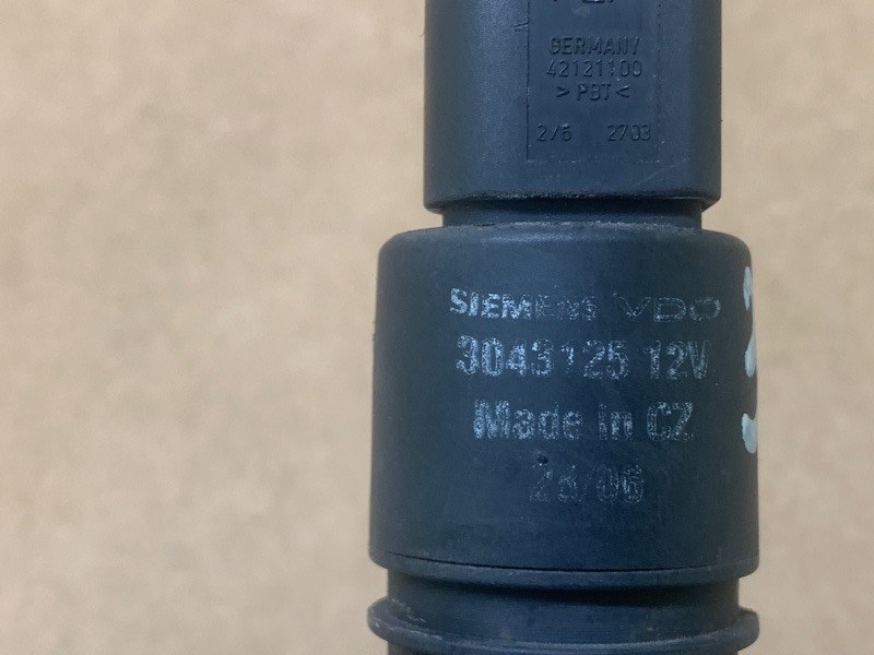 Насос омывателя стекла MITSUBISHI OUTLANDER XL 05-13 CW 3.0 6B31