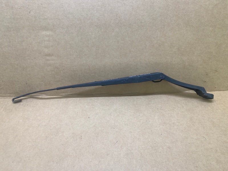 Поводок стеклоочистителя передний левый TUCSON 04-10 2006 2.7 G6BA