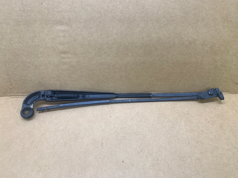 Поводок стеклоочистителя передний левый LS430 00-06 2002 4.3 3UZFE