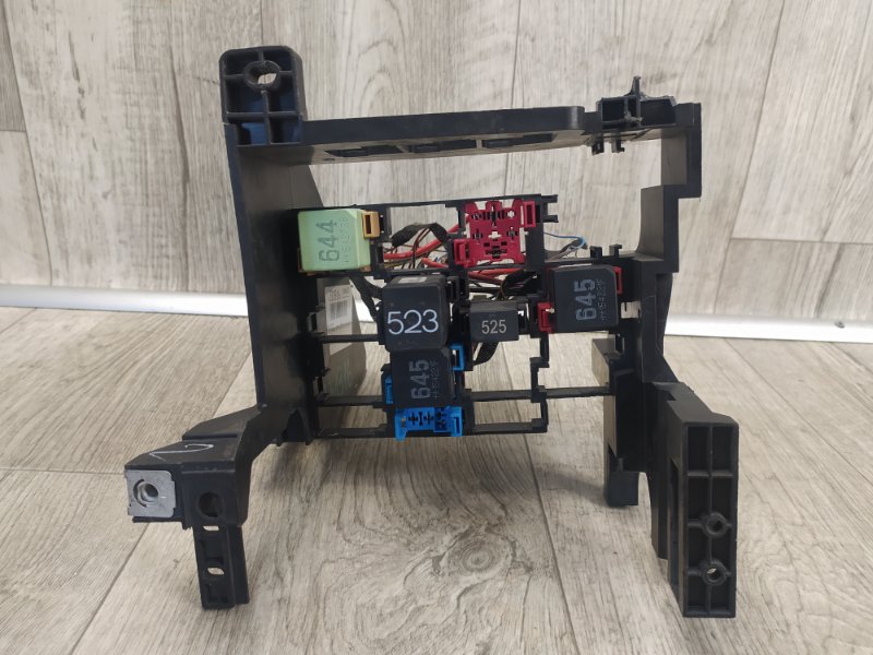 Запчасть кронштейн VOLKSWAGEN JETTA USA 10-17 2016 162 1.4 CZTA 5C0 907 371 C Б/У Кронштейн VOLKSWAGEN JETTA USA 10-17 2016 162 1.4 CZTA 5C0 907 371 C Б/У