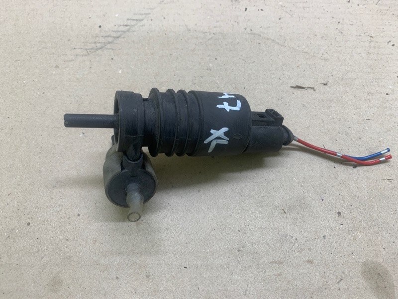 Насос омывателя стекла MITSUBISHI OUTLANDER XL 05-13 2006 3.0 6B31 8260A059 Б/У