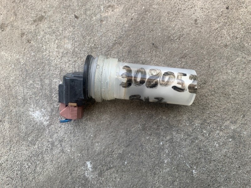 Датчик уровня бачка омывателя NISSAN SENTRA B17 12-21 2013 1.8 MRA8DE Б/У