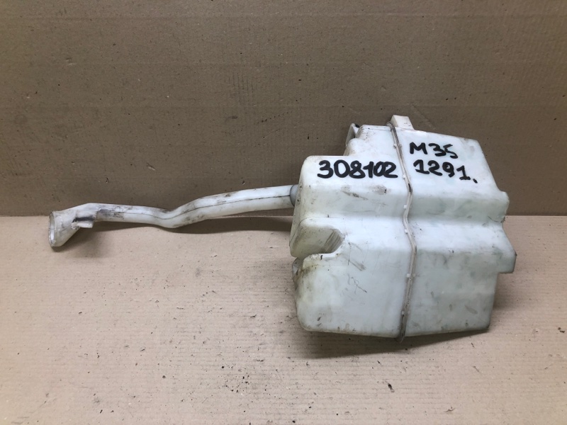 Бачок омывателя INFINITI M35/M45 04-10 2008 3.5 VQ35HR 28910-CE400 Б/У