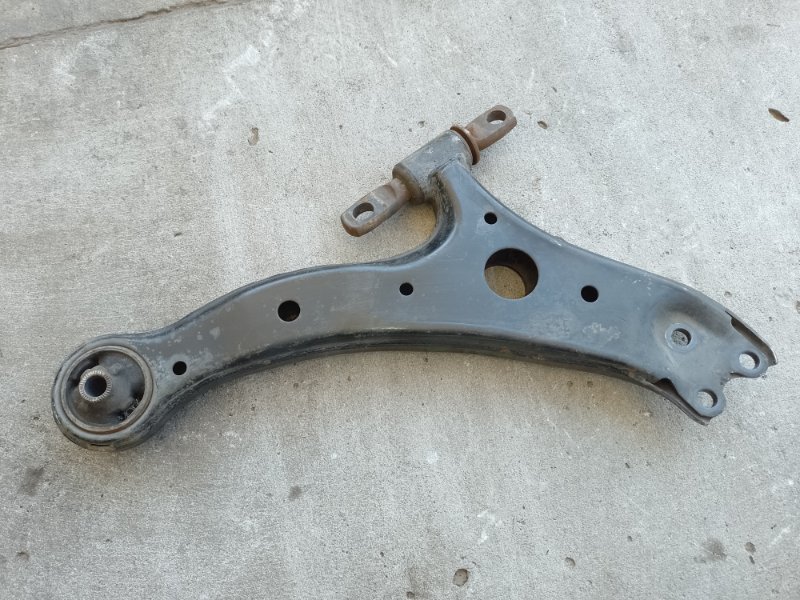 Рычаг передней подвески нижний левый CAMRY 40 06-11 2008 2.4 2AZ-FXE