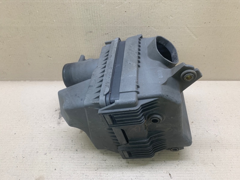 Корпус воздушного фильтра OUTLANDER 03-07 2003 2.4 4G69