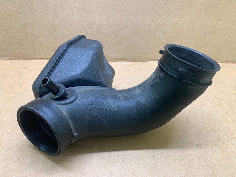 Патрубок воздушного фильтра SONATA YF 10-14 2012 2.4 G4KK