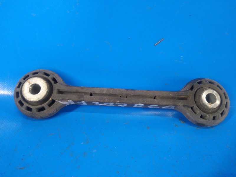 Стойка стабилизатора передняя A6 (C7) 11-18 2011 CGXB 3.0T