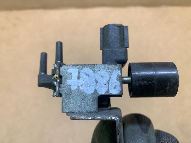 Клапан электромагнитный (вакуумный) TOYOTA AVALON 05-12 3.5 2GR-FE