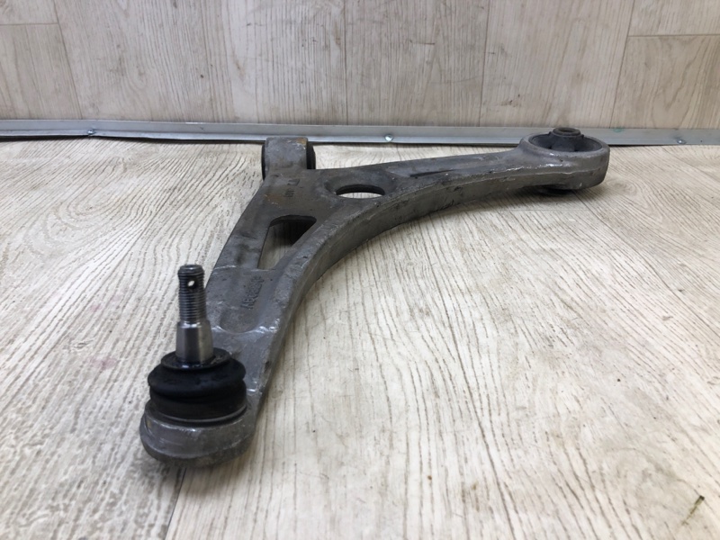 Рычаг передней подвески нижний передний левый KIA NIRO 16- 1.6 G4LE