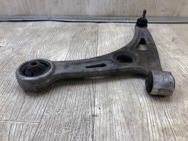 Рычаг передней подвески нижний передний левый NIRO 16- 2017 1.6 G4LE