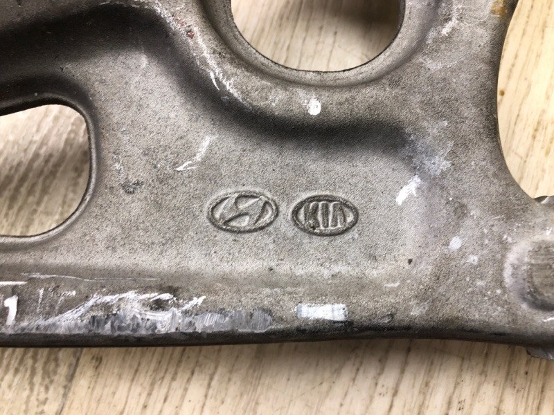 Рычаг передней подвески нижний передний левый NIRO 16- 2017 1.6 G4LE