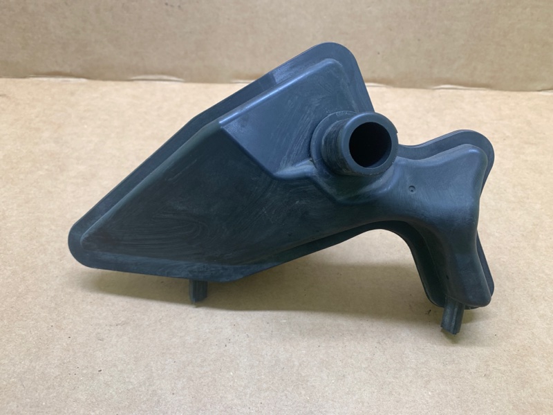 Резонатор воздушного фильтра MAZDA 3 BL 09-13 2.5 L (L5-VE)