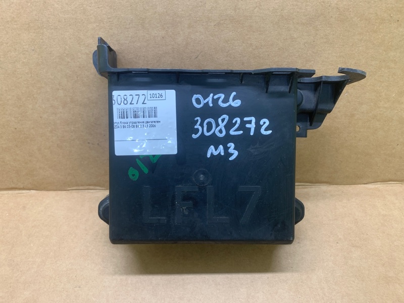 Корпус блока управления двигателем MAZDA 3 BK 03-08 2006 BK 2.3 L3 LFL7-18-786A Б/У