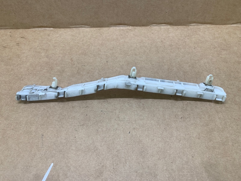 Кронштейн заднего бампера левый MITSUBISHI OUTLANDER XL 05-13 2006 CW 3.0 6B31 6410A221 Б/У