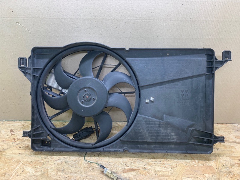 Диффузор вентилятора основного радиатора MAZDA 3 BK 03-08 2006 BK 2.3 L3 Z602-15-025D Б/У