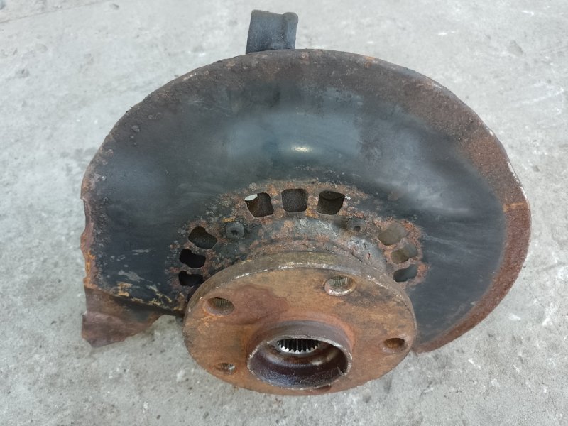 Кулак поворотный передний правый CAMRY 30 02-06 2003 30 2.4 2AZFE