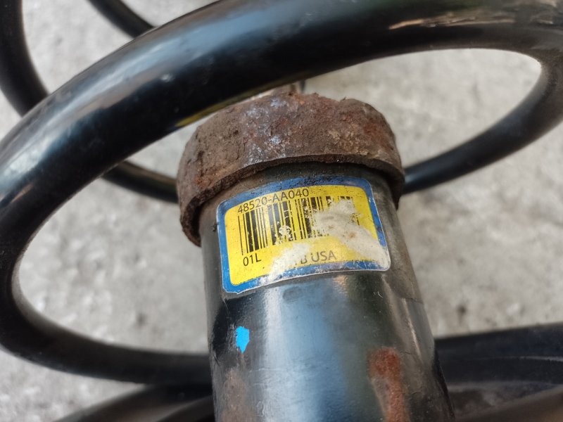 Амортизатор передний левый TOYOTA CAMRY 30 02-06 30 2.4 2AZFE Амортизатор передний левый TOYOTA CAMRY 30 02-06 30 2.4 2AZFE