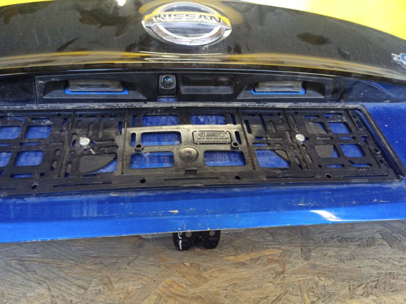 Крышка багажника LEAF 18-