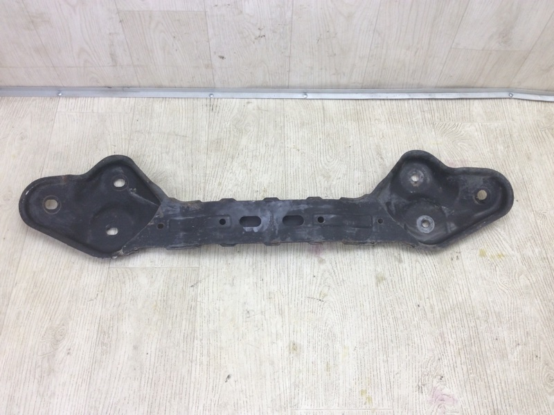 Крепление балки подвески CX-7 06-12 Крепление балки подвески CX-7 06-12