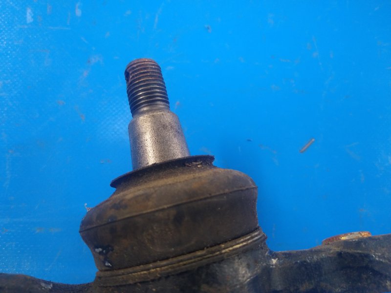 Шаровая опора правая LEXUS IS250/350 05-13 GSE20L 2.5 4GR-FSE